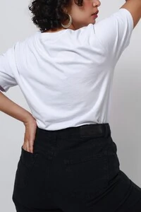 Camiseta Lisa Básica Essencial