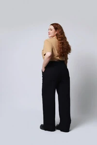 Camiseta Lisa Básica Essencial