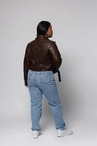Calça Mom Jeans Fit