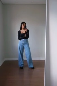 Blusa Poliamida Decote Quadrado Manga Longa