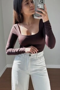 Blusa Poliamida Decote Quadrado Manga Longa