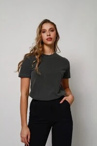 Camiseta Lisa Básica Essencial