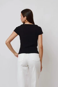 Blusa Karol Decote Redondo Tricot