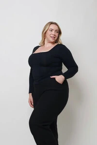 Blusa Poliamida Decote Quadrado Manga Longa