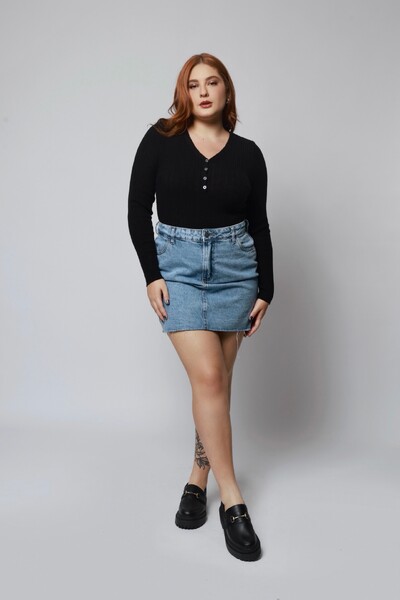 FotoBlusa Básica Botões Tricot