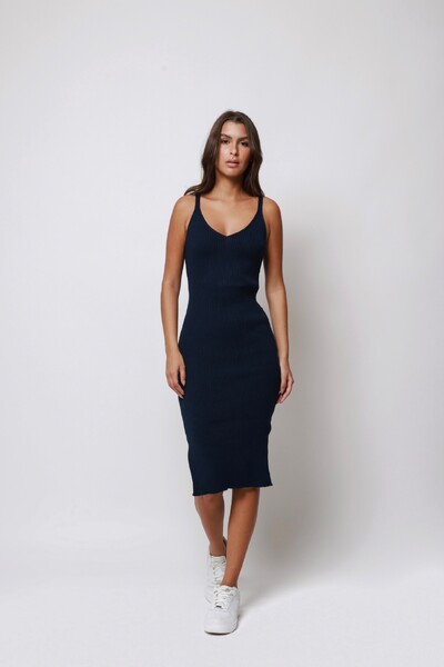 Foto Vestido Alcinha Midi Tricot