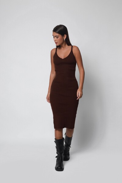 Foto Vestido Alcinha Midi Tricot