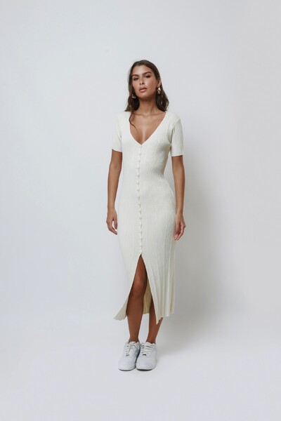 Foto Vestido Botões Midi Tricot Premium Manga Curta