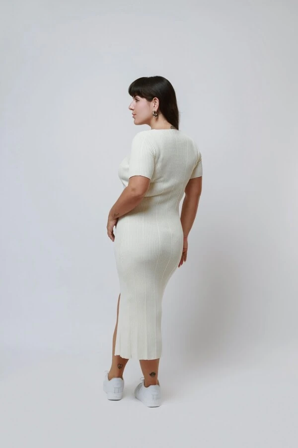 Vestido Botões Midi Tricot Premium Manga Curta