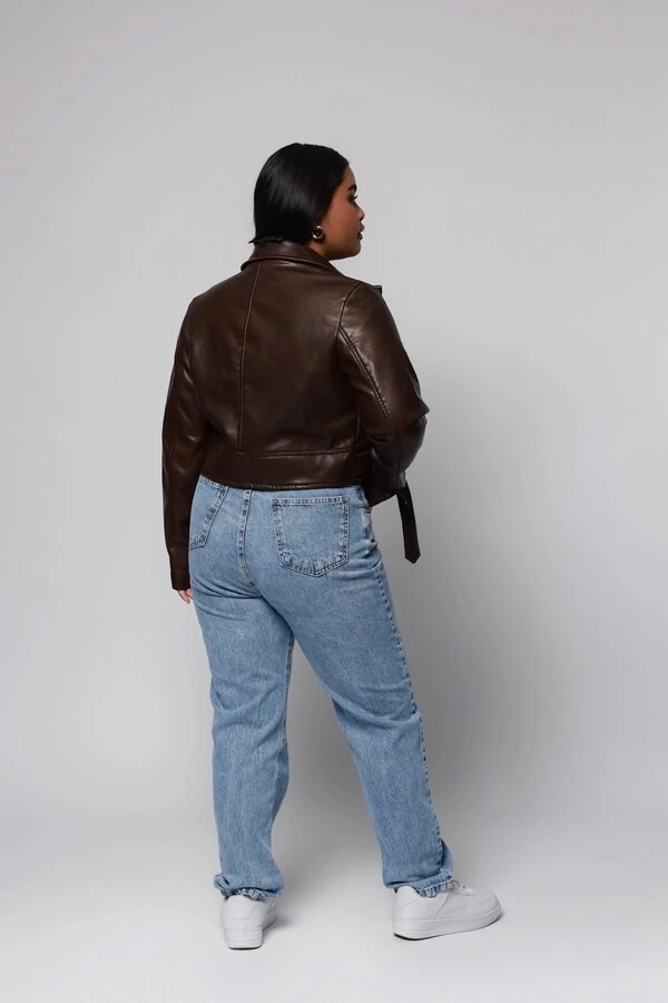 Calça Mom Jeans Fit