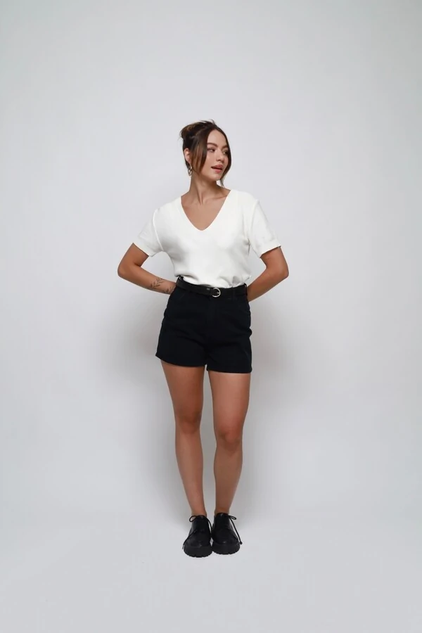 Short Mom Jeans Over Marmorizado