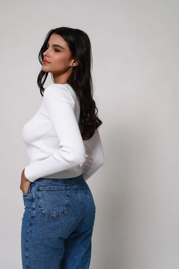 Blusa Cropped Decote Redondo Tricot