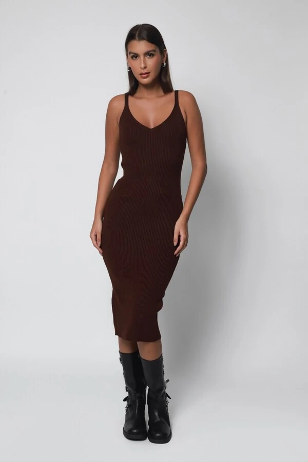 Vestido Alcinha Midi Tricot