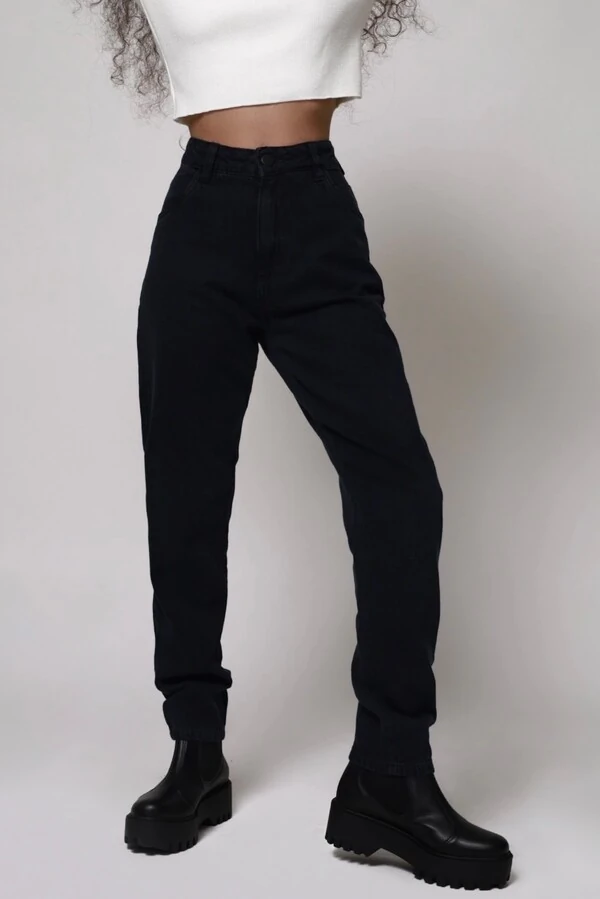 Calça Mom Jeans Fit