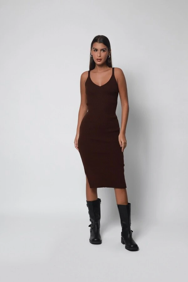 Vestido Alcinha Midi Tricot