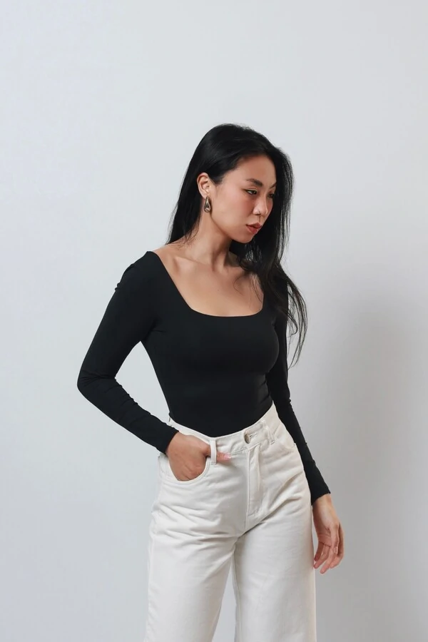 Blusa Poliamida Decote Quadrado Manga Longa