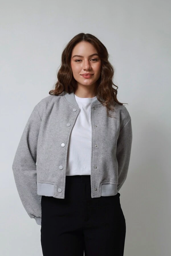 Jaqueta Bomber Cropped Lã batida Cinza