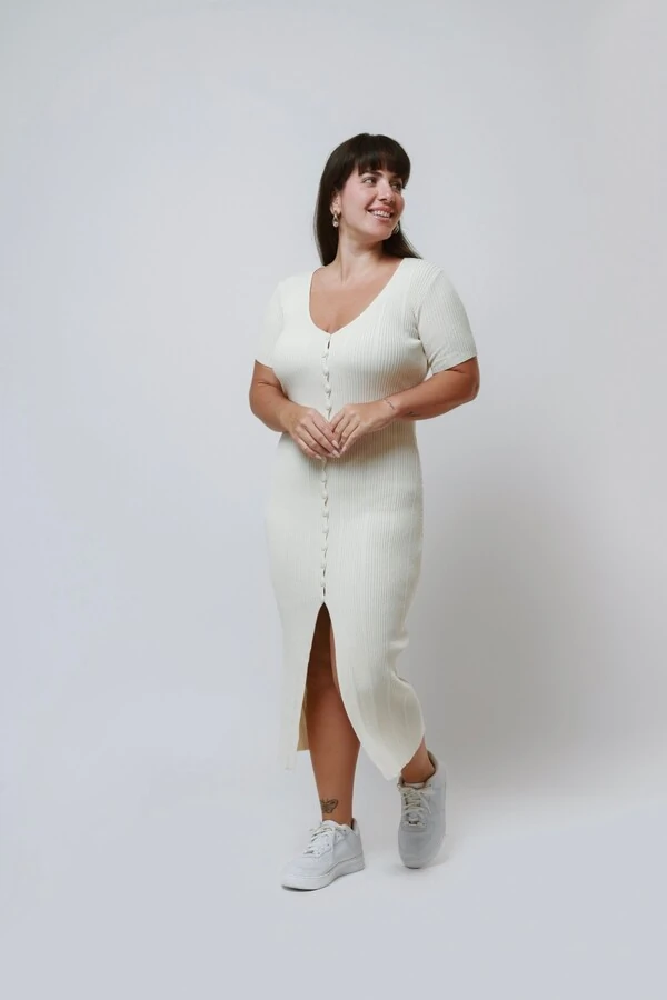 Vestido Botões Midi Tricot Premium Manga Curta