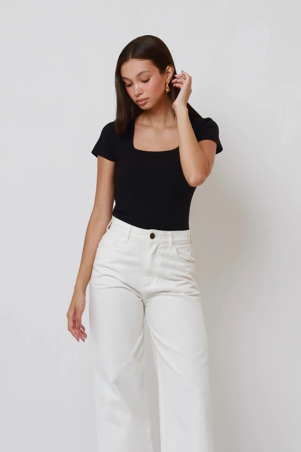 Blusa Karol Decote Redondo Tricot