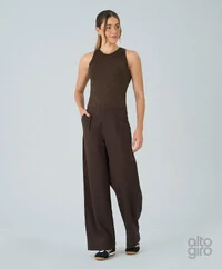 Calça Alto Giro com bolsos