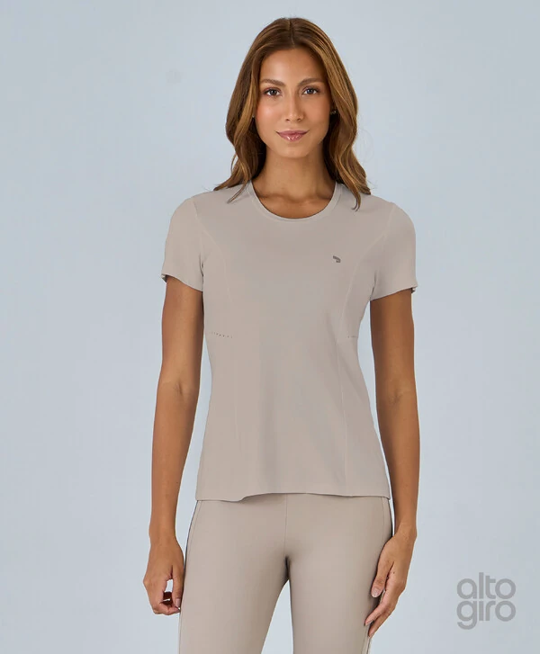 T-shirt com Tule e Refletivos Alto Giro