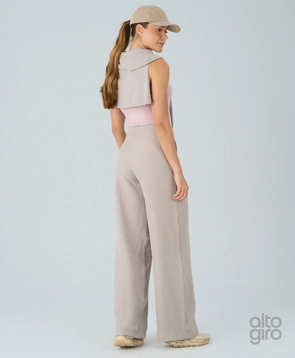 Calça Reta Canelada Confy Alto Giro