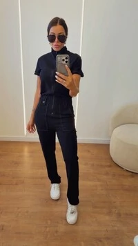 Macacão Feminino Linda em Moletinho com Bolsos