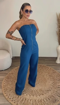 Macacão Tomara que Caia em Linho com Elastano