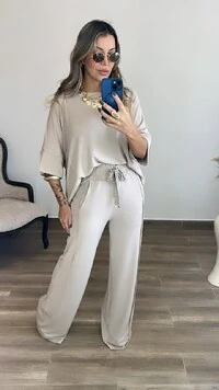 Conjunto Dora