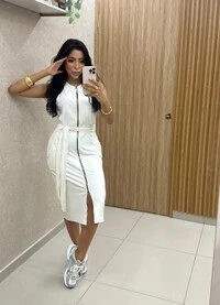 Vestido Sara Midi Feminino em Moletinho com Zíper Frontal e Cinto