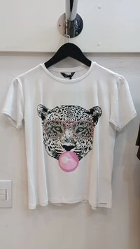 T-shirt Chicle Maria Dondoca
