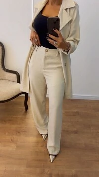 Conjunto Feminino Trench Coat com Calça de Alfaiataria Off White