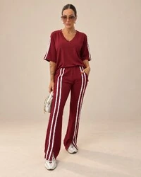 Conjunto Maya Feminino em Moletinho Premium com Decote V e Calça Flare