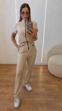 Macacão Feminino Linda em Moletinho com Bolsos