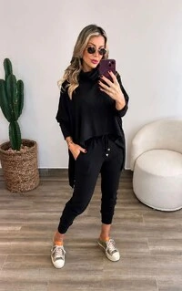 Conjunto Liliane em Malha Tricô com Blusa Morcego e Calça Jogger Feminina