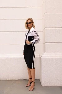 Conjunto Maria Dondoca Casaco Corta Vento + Vestido em Moletinho