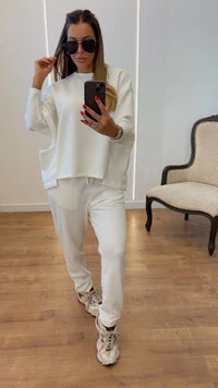 Conjunto Style Feminino em Malha Canelada de Algodão – Blusa Ampla e Calça Confortável