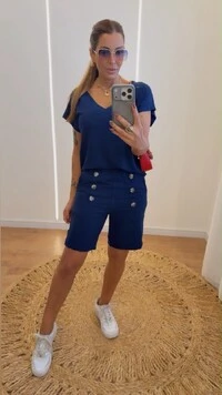 Conjunto Feminino Valentina com Blusa Decote V e Shorts