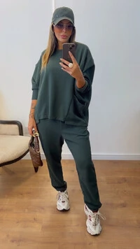 Conjunto Style Feminino em Malha Canelada de Algodão – Blusa Ampla e Calça Confortável