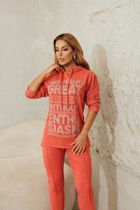 Conjunto Moletinho com Capuz – Look Confortável, Moderno e Elegante Feminino