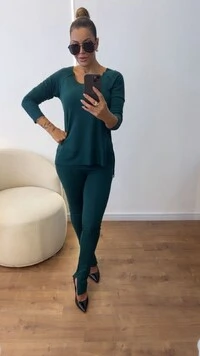 Conjunto Isa em Moletinho Feminino Confortável e Moderno