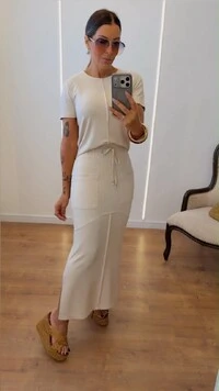 Conjunto Adriana Feminino em Moletinho com Saia Midi e Fendas