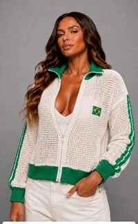 Jaqueta Maria Dondoca Tricô Vazado com Zíper e Detalhes Verde Brasil