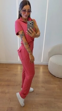 Macacão Feminino Linda em Moletinho com Bolsos
