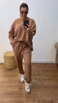 Conjunto Style Feminino em Malha Canelada de Algodão – Blusa Ampla e Calça Confortável