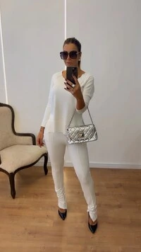 Conjunto Isa em Moletinho Feminino Confortável e Moderno
