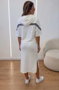 Conjunto Carmem em Moletinho com Blusa e Saia Midi
