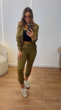 Conjunto Ana Luiza Calça e Jaqueta Bomber Moletinho