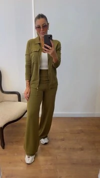Conjunto Feminino Moletinho Nevasca com Bomber Alongada e Calça
