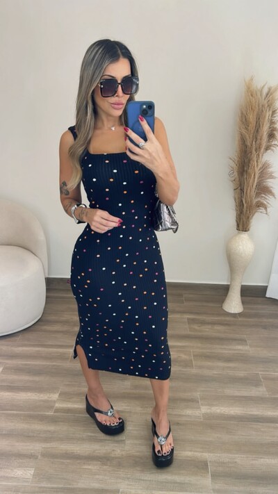Foto Vestido Paulina Midi Feminino em Malha Canelada Premium com Fenda Lateral